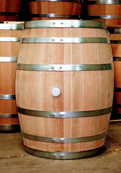 Oak-wine-barrel-at-toneleria-nacional-chile